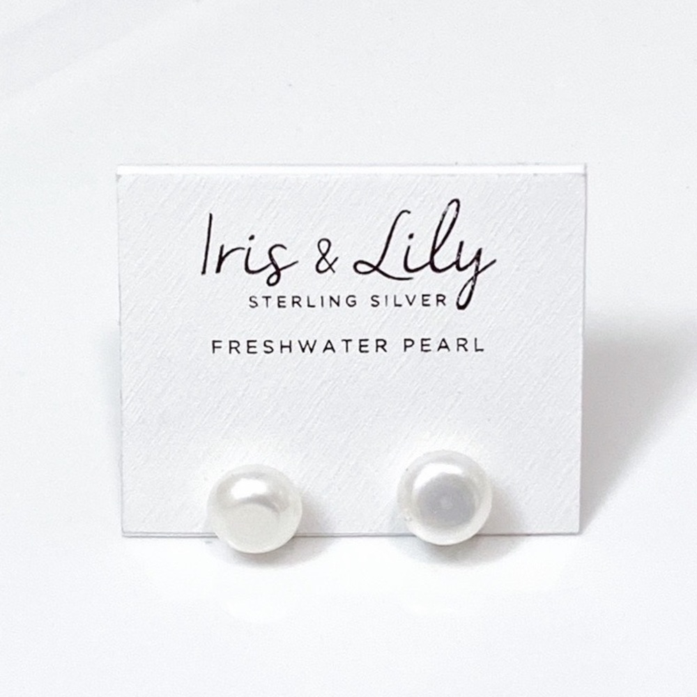 Iris & Lily Fresh Water Pearl Earring Studs